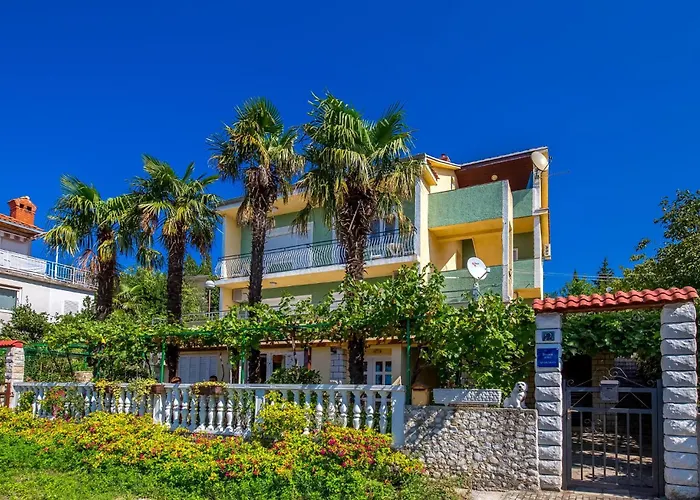 3 Bedroom Amazing Apartment In Crikvenica