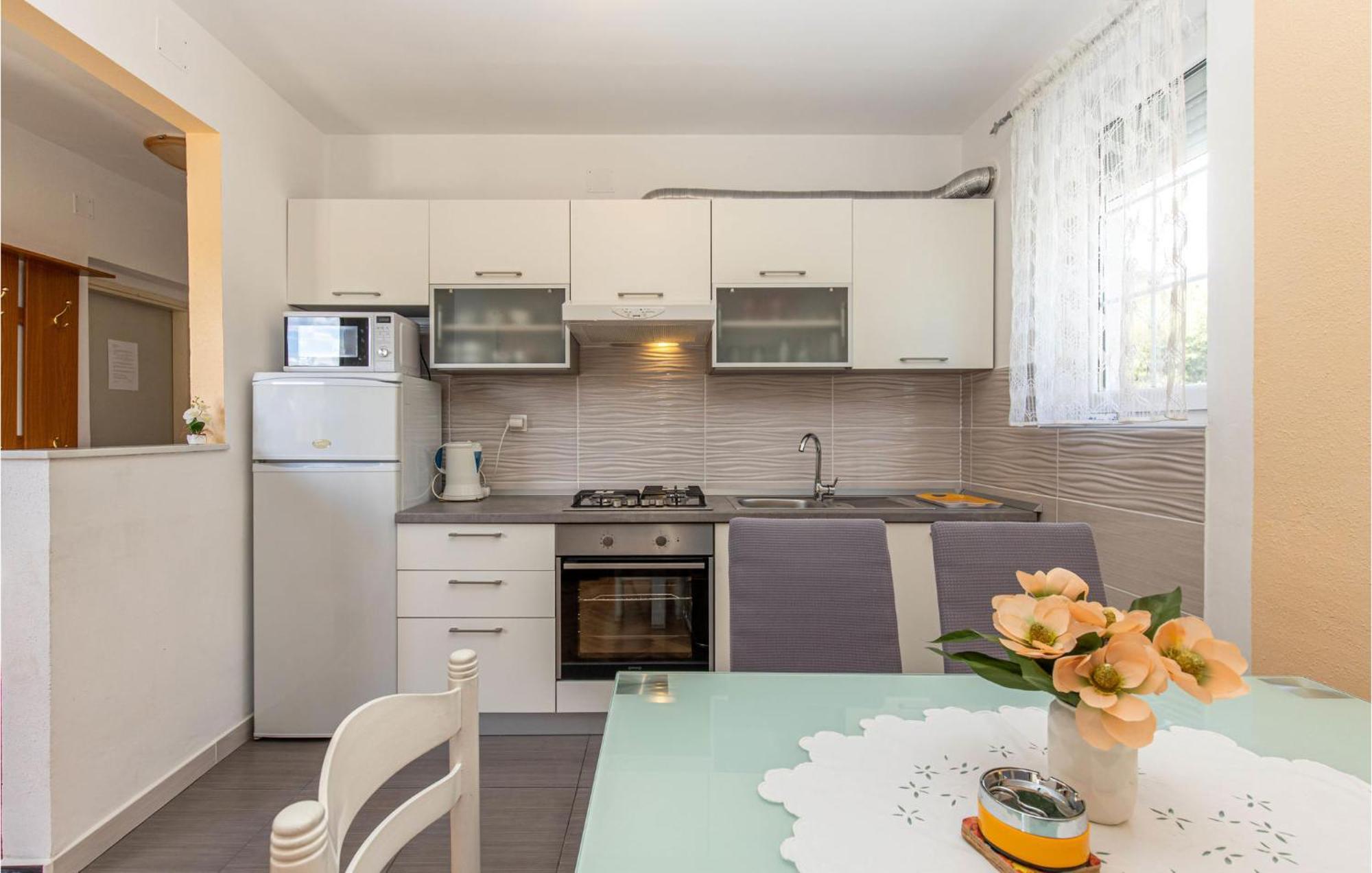 3 Bedroom Amazing In Apartment Crikvenica