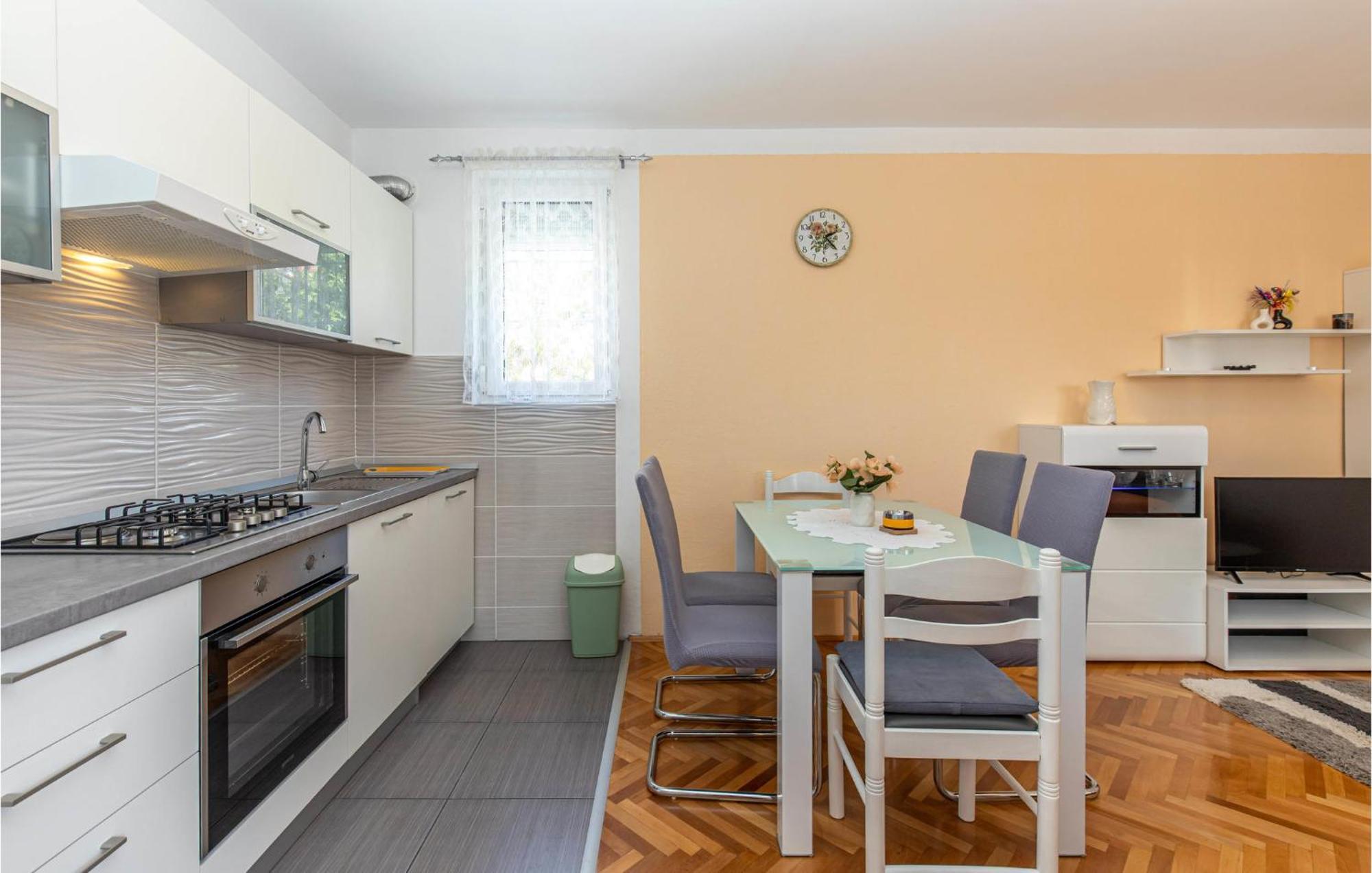 3 Bedroom Amazing In Crikvenica