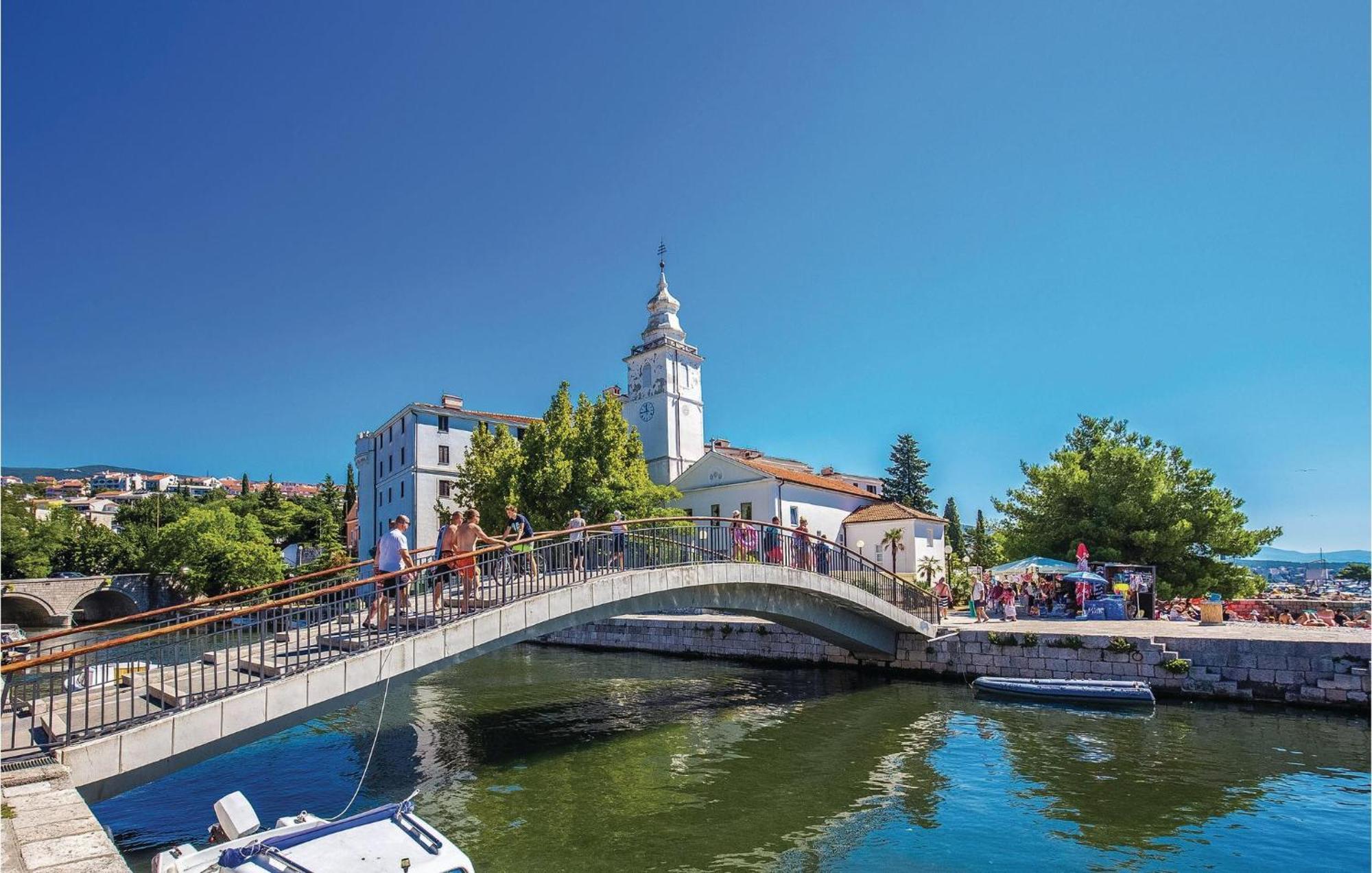 Apartment 3 Bedroom Amazing In Crikvenica